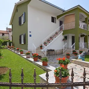 Penzion Sergggo - Location 5minute Walk Beach, Strand,
